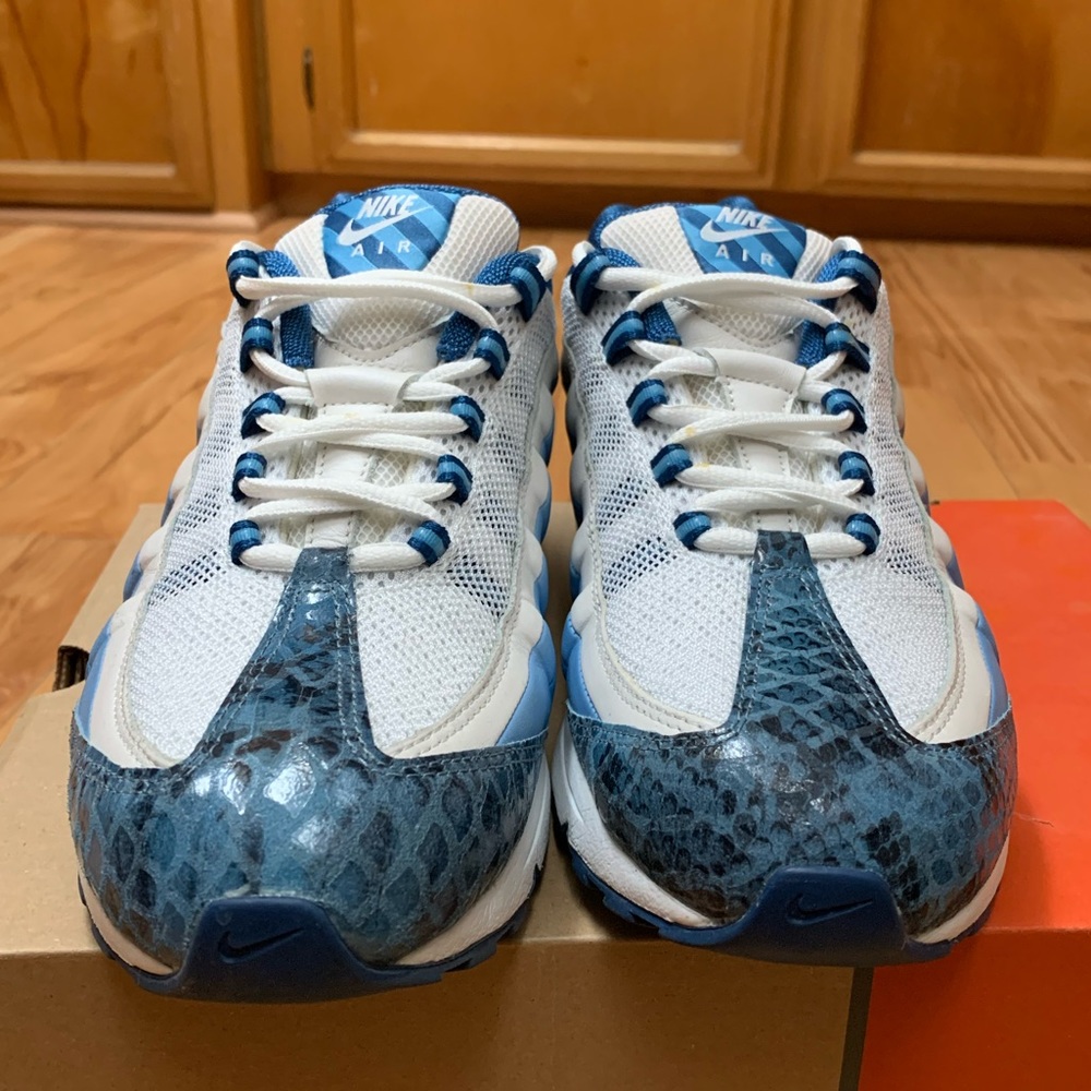 Nike Air Max 95 Zen - Women’s 11.0 / Men’s 9.5